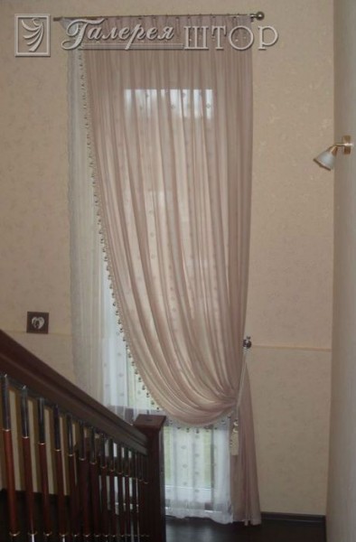 Классические шторы,Коридор, лестница, дверной проем